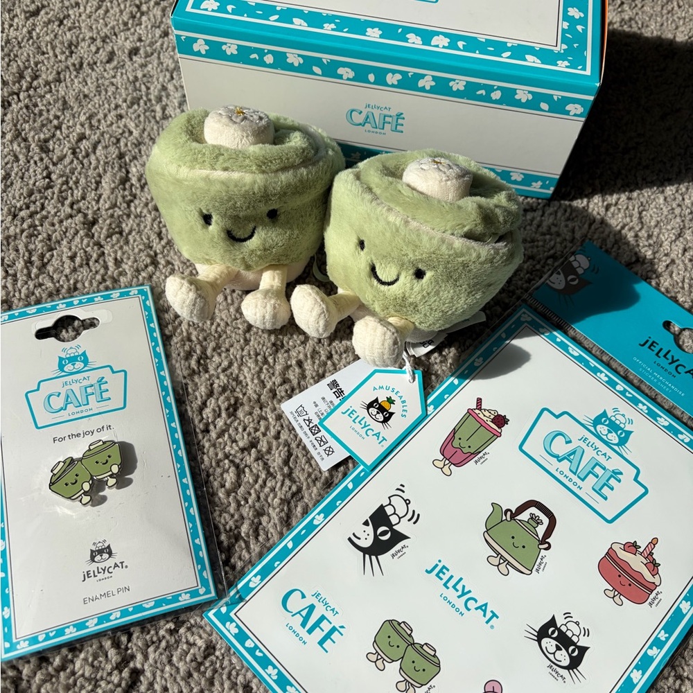 NWT SHANGHAI Exclusive Ool & Ong Teacups Jellycat 🍵